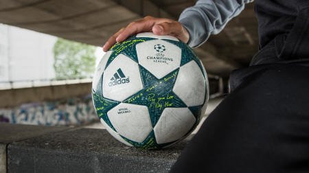Champions League Ball 2016-2017_A UEFA Champions League 2016-2017