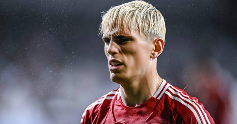 Chelsea remain betting favorites to sign Alejandro Garnacho after huge Manchester United fall out